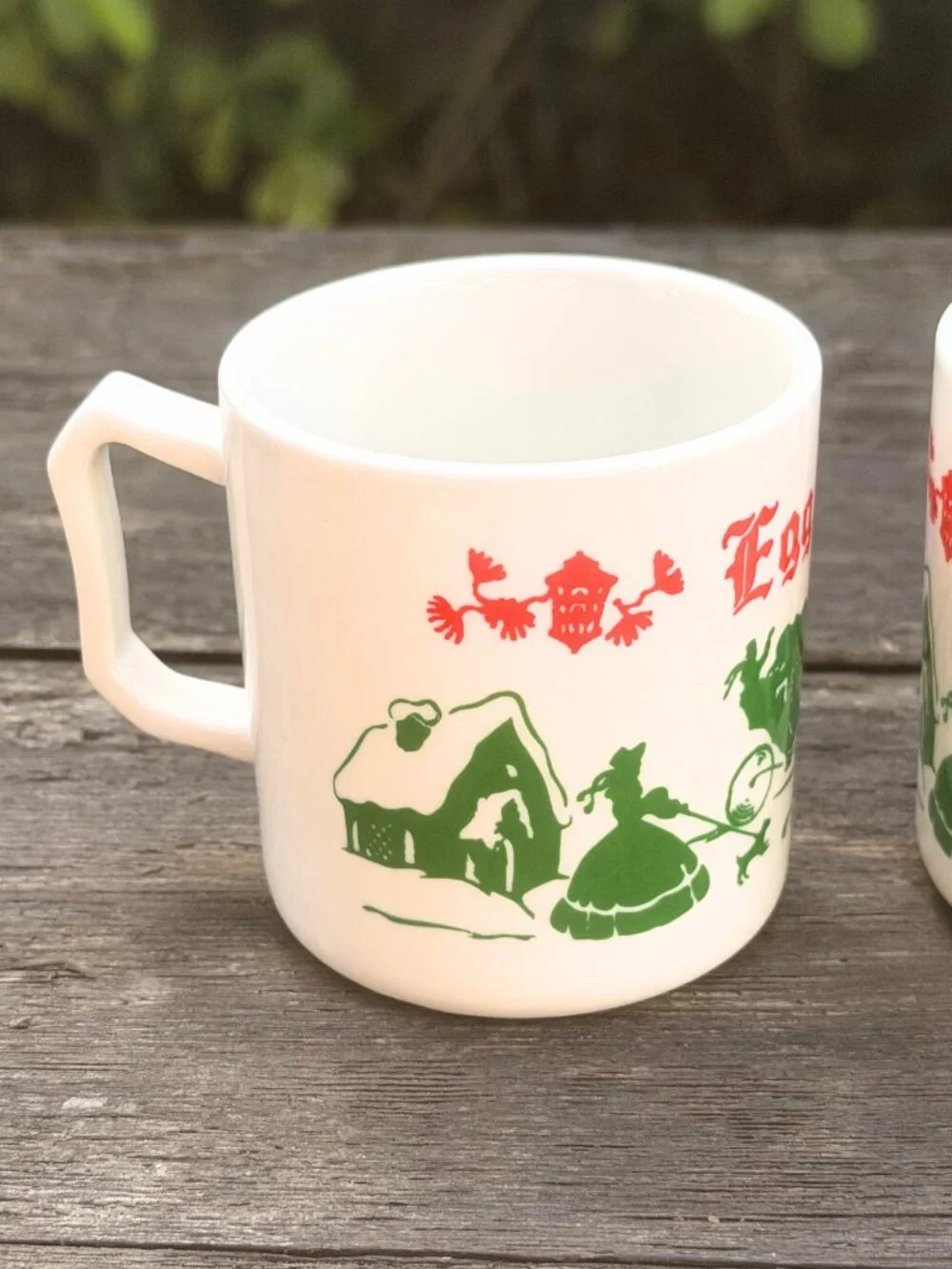 MIRACLE Set of 2 Retro Eggnog Holiday Mugs Ceramic 6oz Winter Scene Christmas